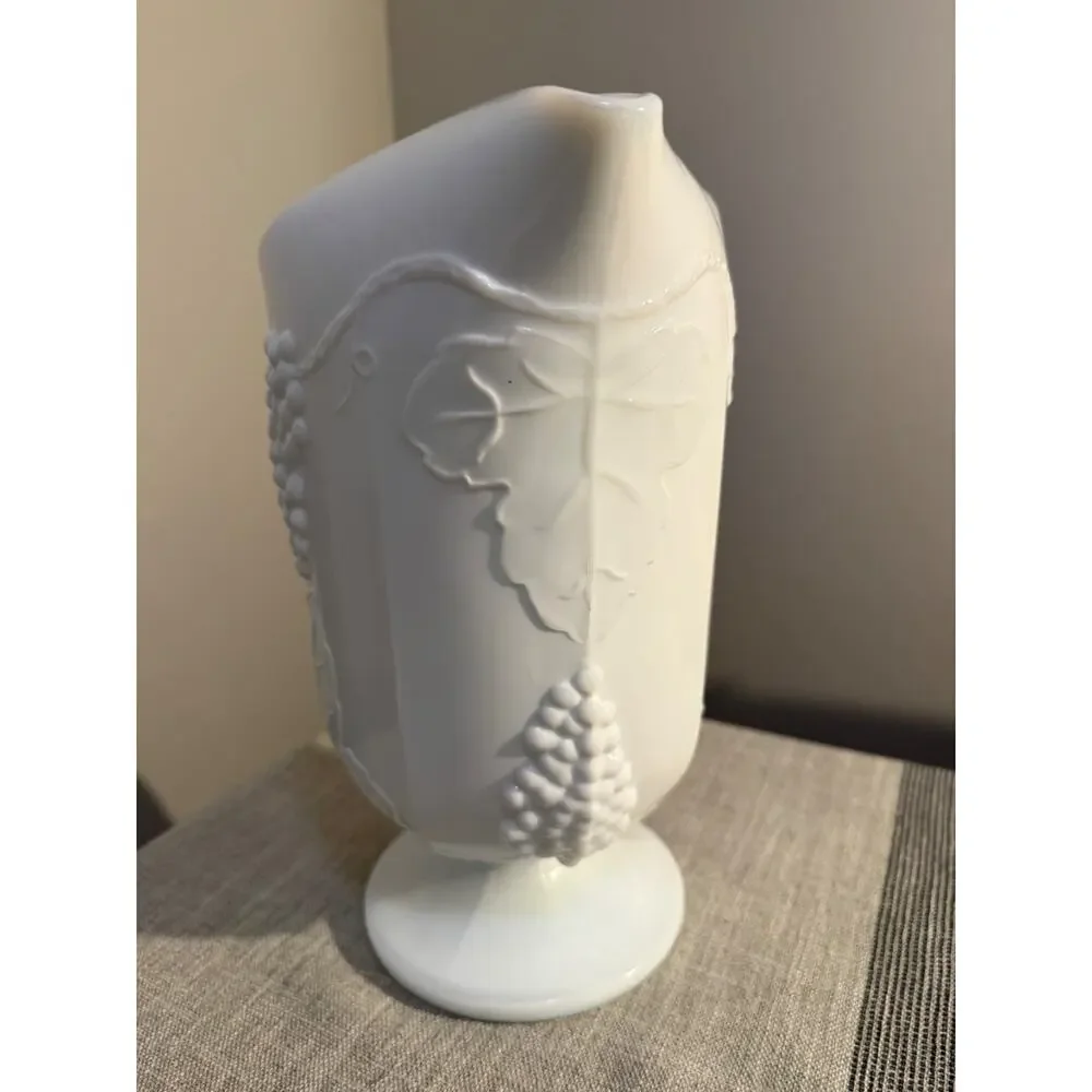 🍇 Vintage Indiana Colony Harvest Milk Glass Pitcher | White Grape & Vine | 10.”